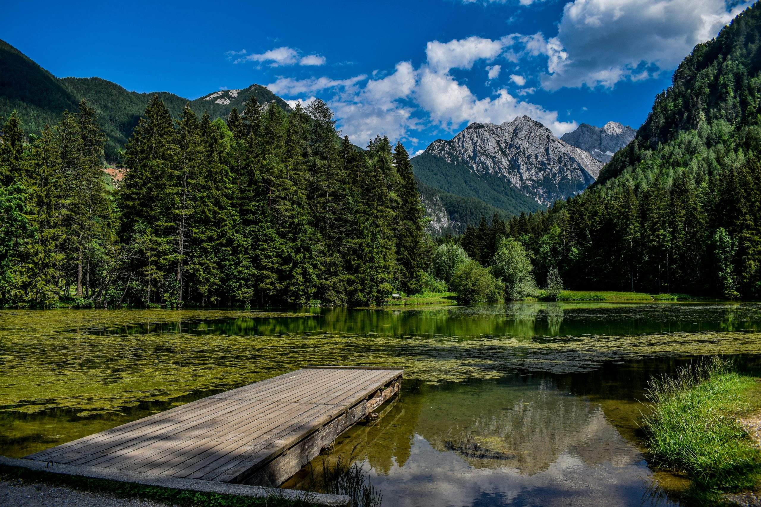 Jezero na Jezerskem